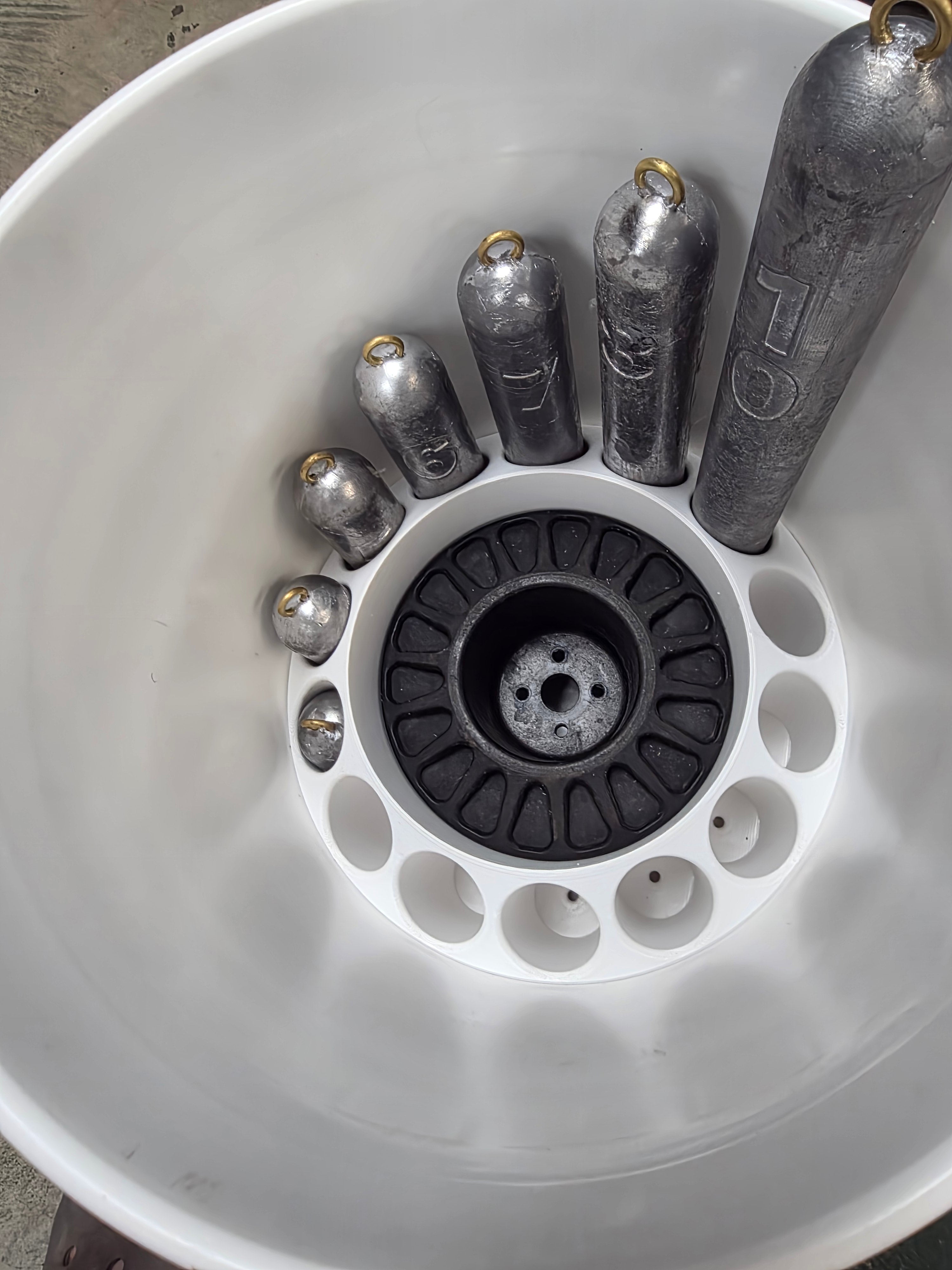 Deep drop lead bucket insert for fishing gear storage