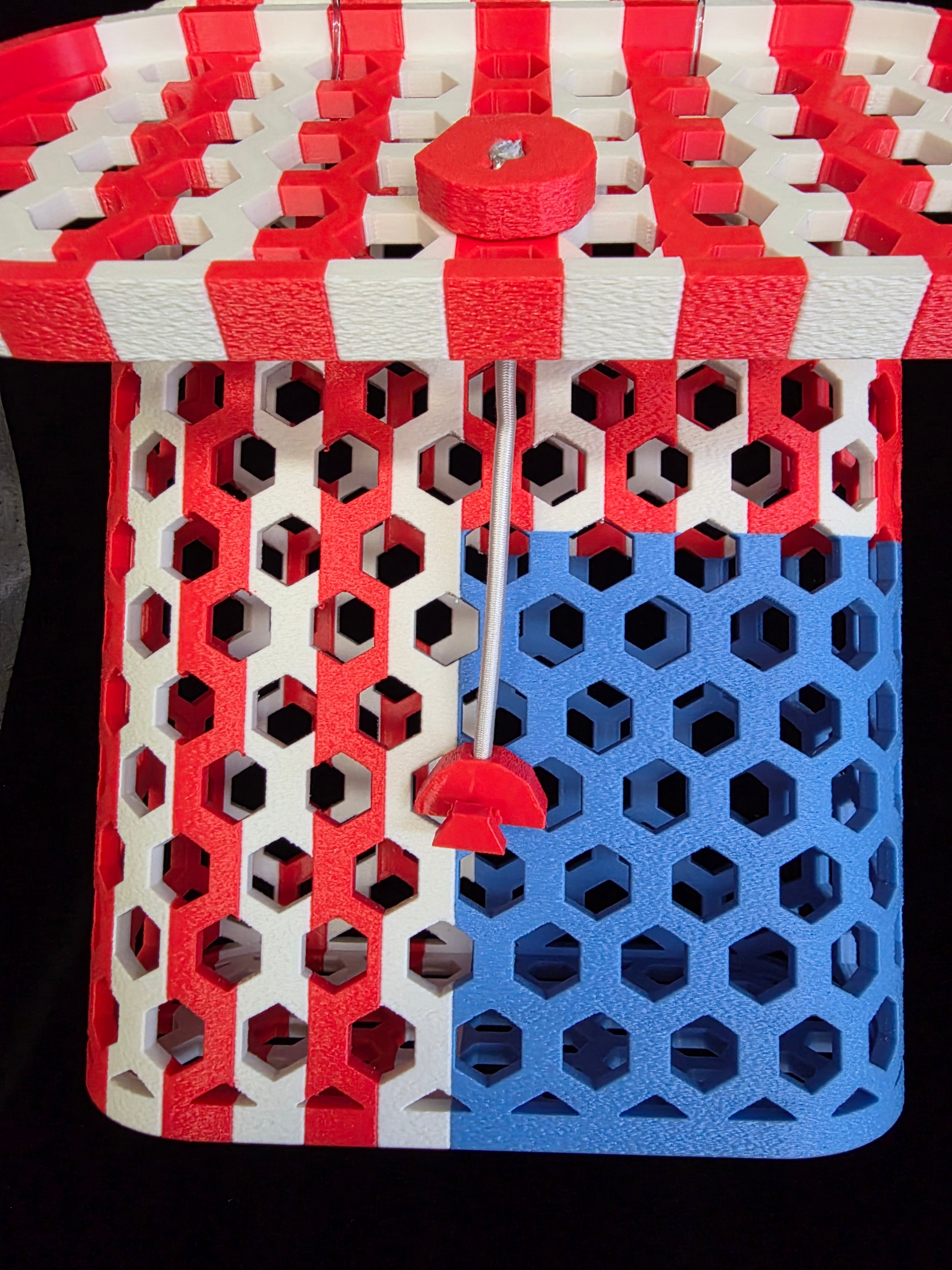 Patriotic stars and stripes chum net basket